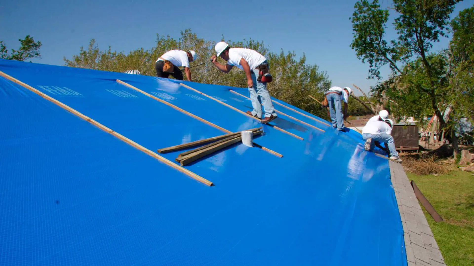 Commercial roofing work in Toledo, OH