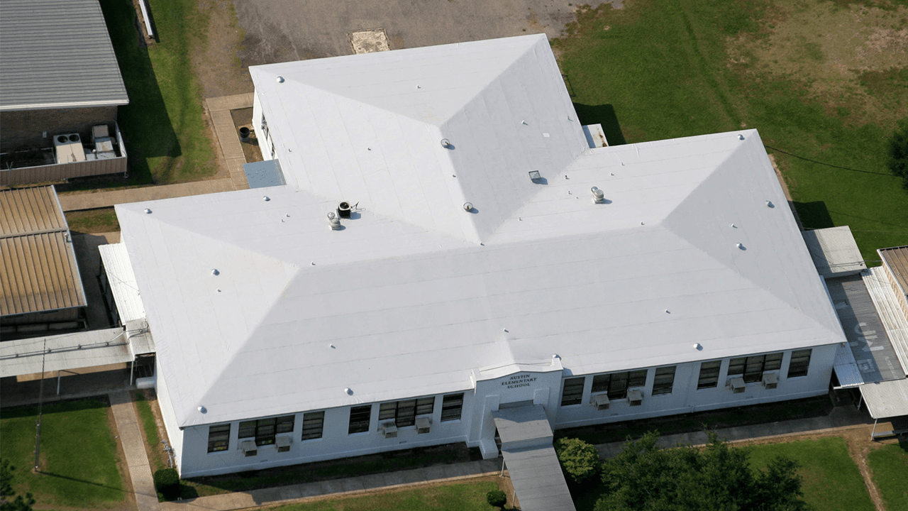 Commercial roofing work in Toledo, OH