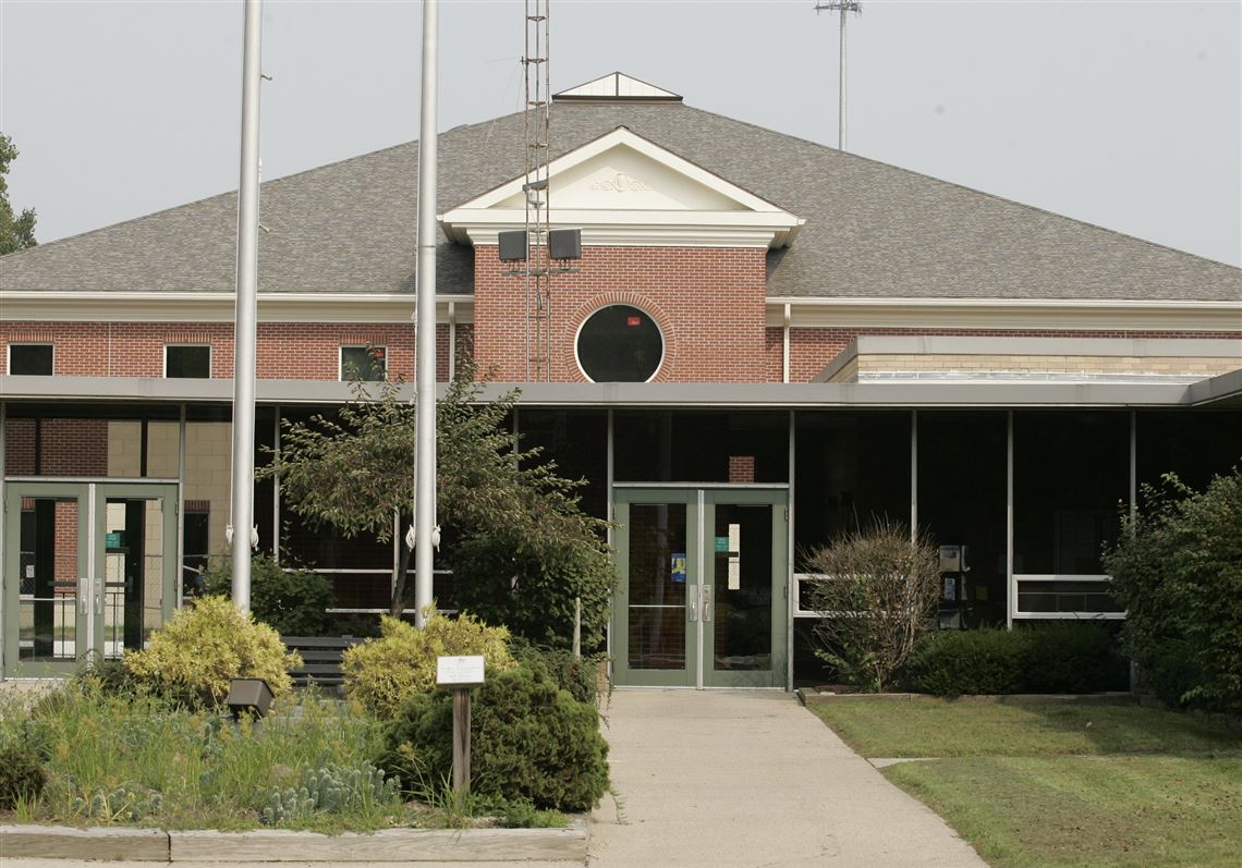 Commercial roofing work in Toledo, OH