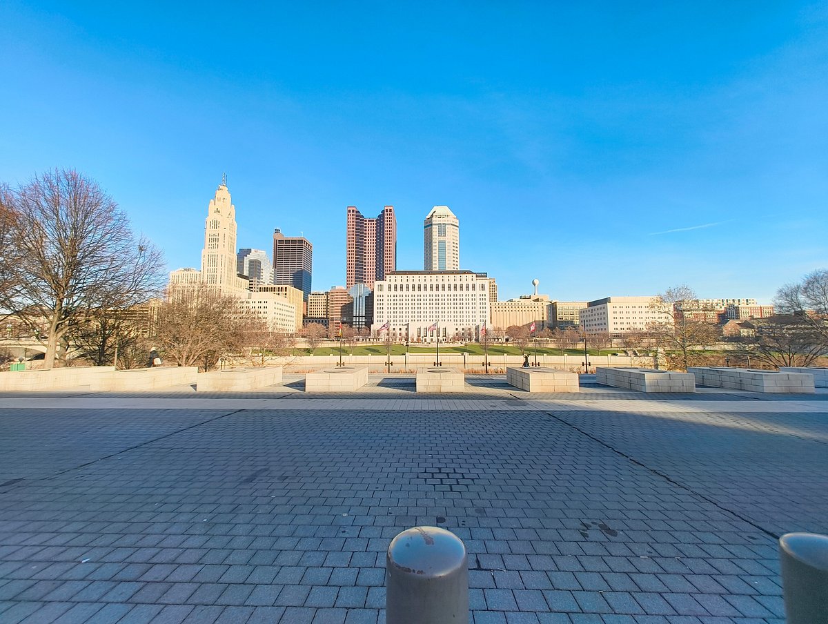 Commercial roofing work in Toledo, OH