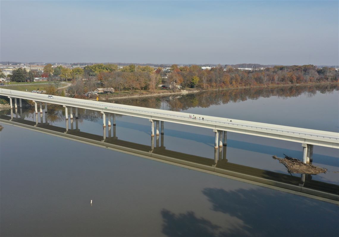 Commercial roofing work in Toledo, OH