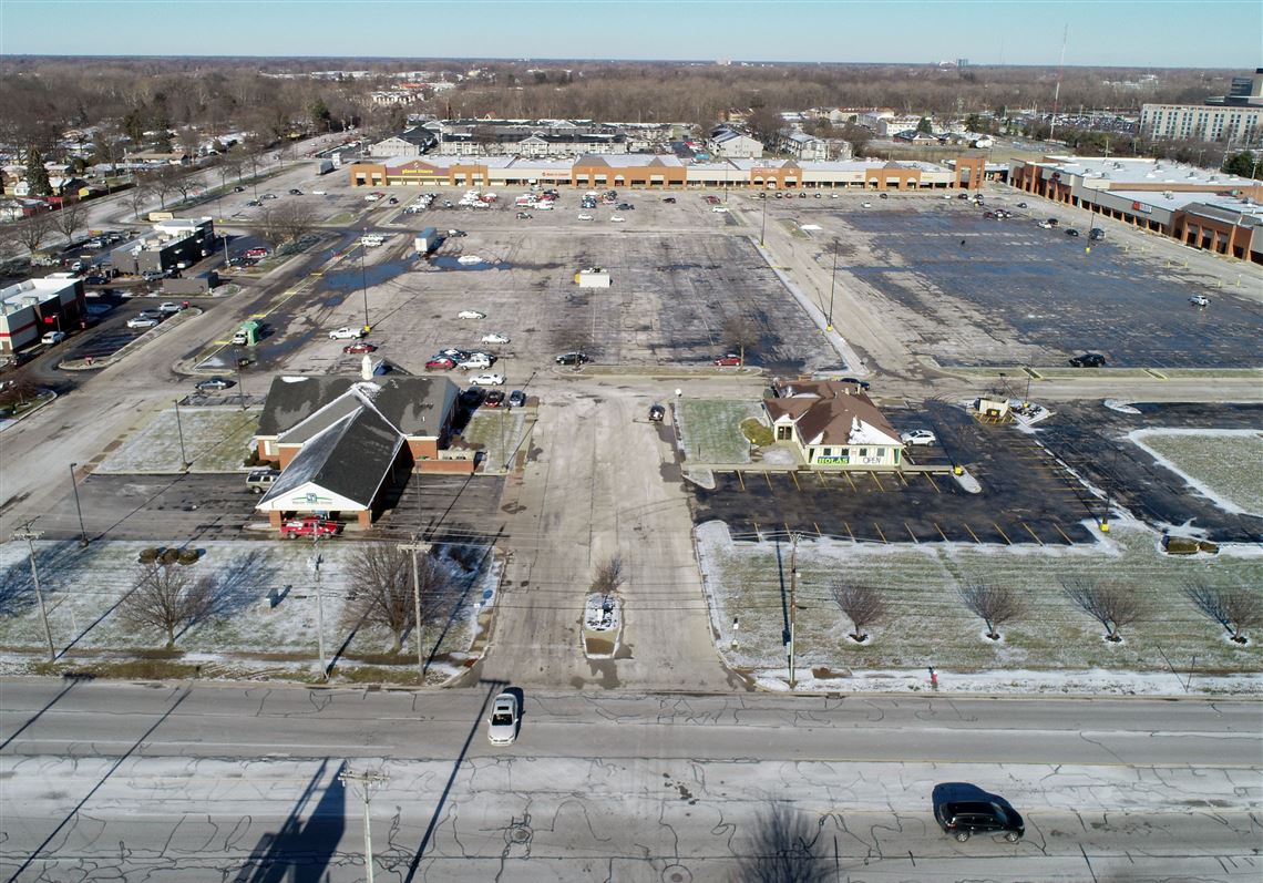 Commercial roofing work in Toledo, OH